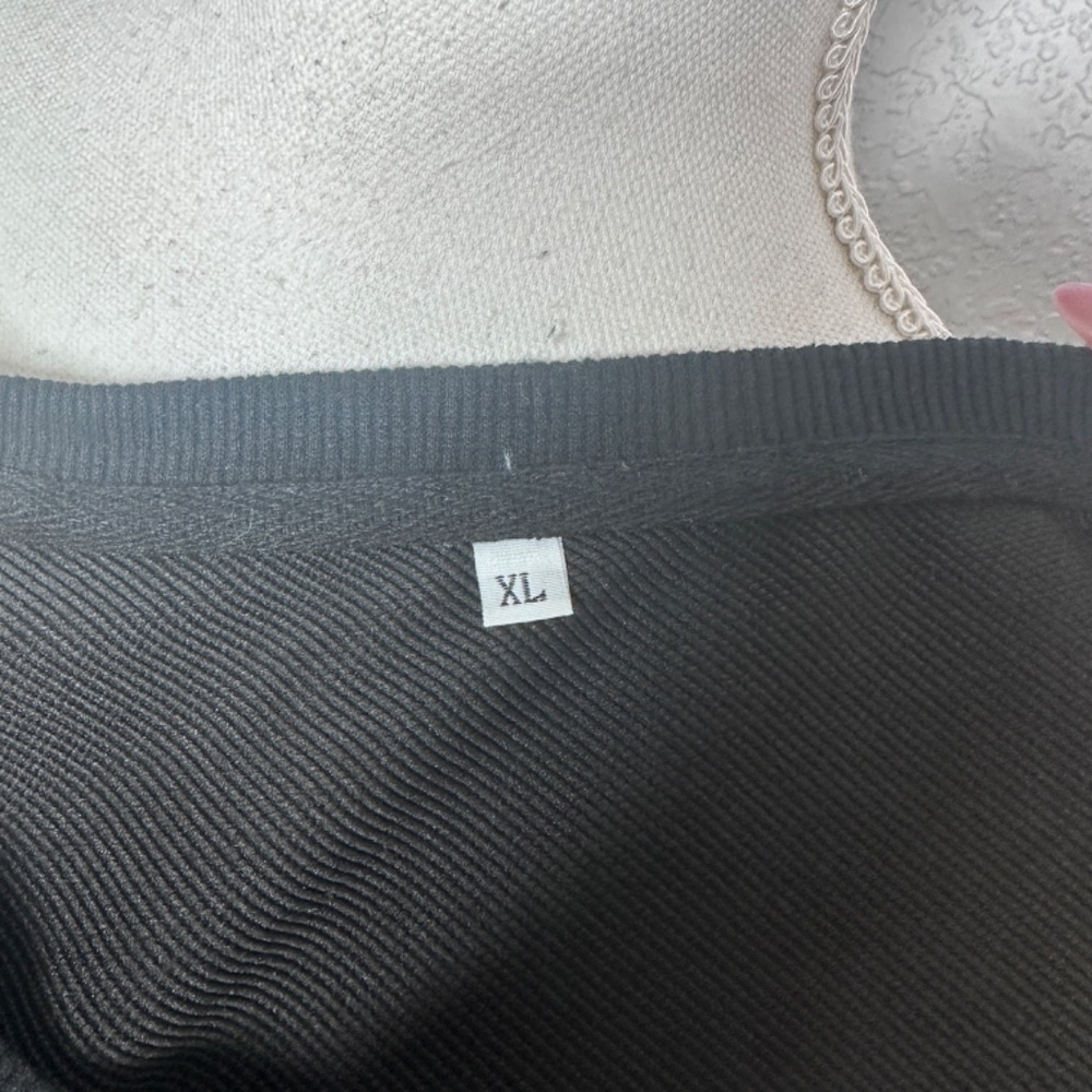 Shein‎ Los Angeles XL black sweatshirt - Picture 6 of 7